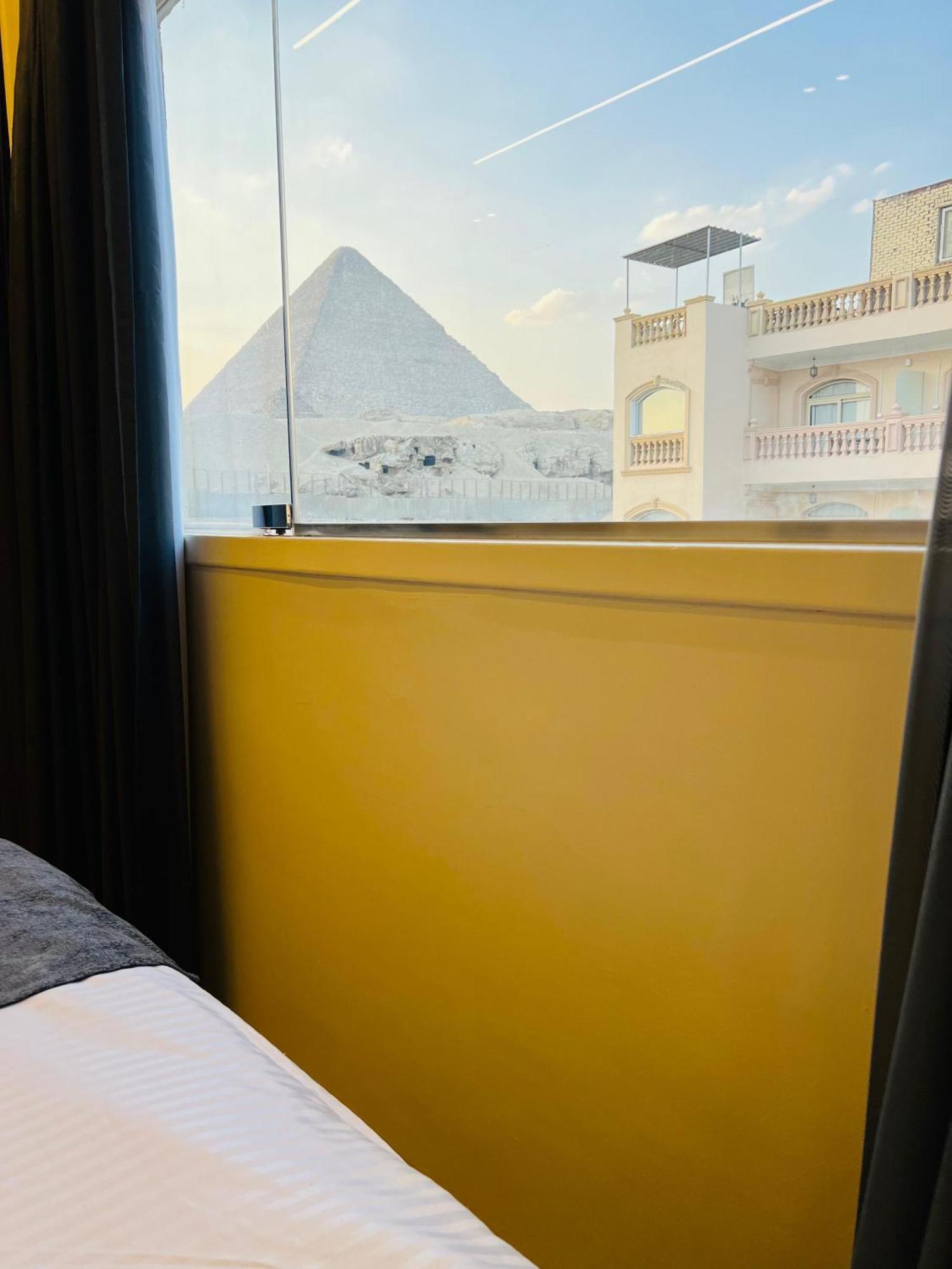 Kafret el-Gabal Golden Scarab Pyramids Hotel מראה חיצוני תמונה