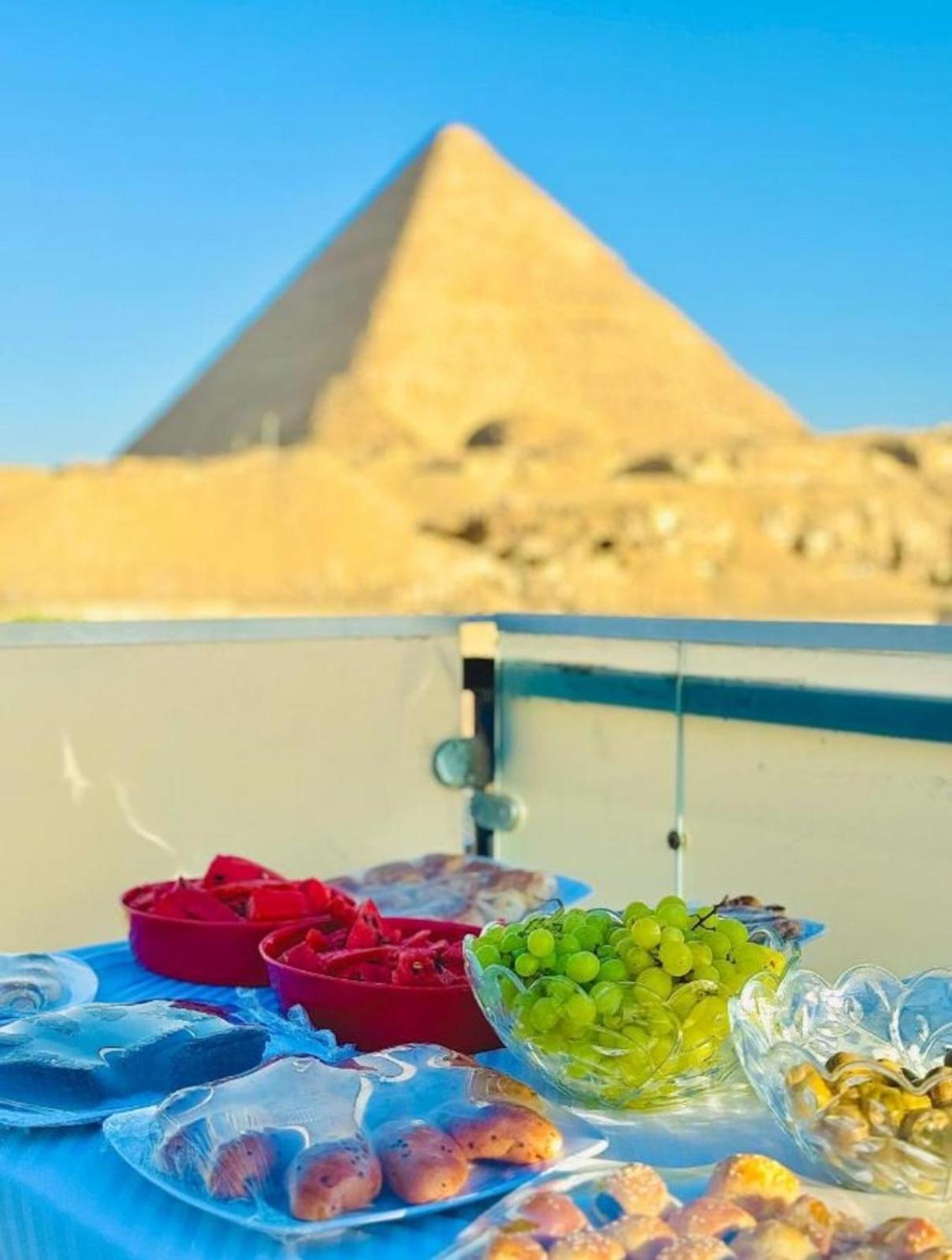 Kafret el-Gabal Golden Scarab Pyramids Hotel מראה חיצוני תמונה